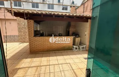 Casa disponível para venda no bairro segismundo pereira em uberlândia mg