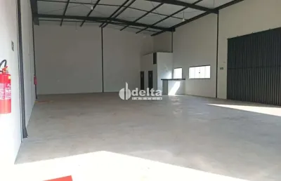 Galpão disponível para venda no bairro novo mundo em uberlândia-mg