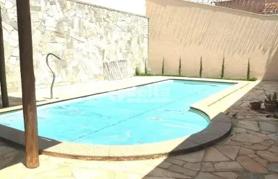 Casa residencial disponível para venda no bairro santa mônica em uberlândia-mg