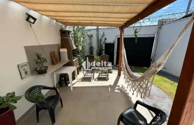 Casa disponível para venda no bairro jardim europa em uberlândia-mg