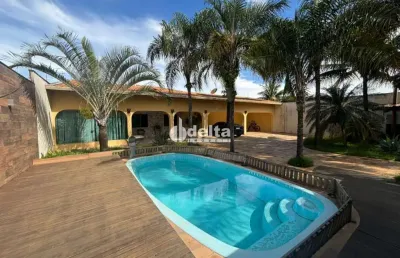 Casa mista disponível para locação e venda no bairro jardim karaíba em uberlândia-mg