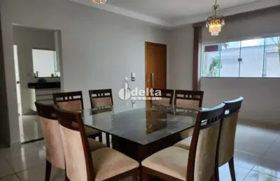 Casa disponível para venda no bairro bosque dos buritis em uberlândia mg