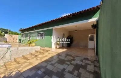 Casa disponível para venda no bairro cidade jardim em uberlândia mg