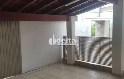 Casa disponível para venda no bairro jardim patrícia em uberlândia mg