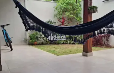 Casa disponível para venda no bairro residencial gramado em uberlândia mg