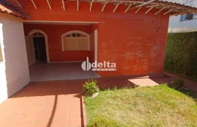 Casa disponível para venda no bairro saraiva em uberlândia-mg