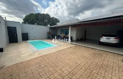 Casa disponível para venda no bairro cidade jardim em uberlândia-mg.