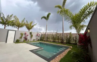 Casa no condomínio tamboré disponível para venda em uberlândia mg