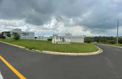 Terreno no condomínio jardins gênova disponível para venda em uberlândia-mg