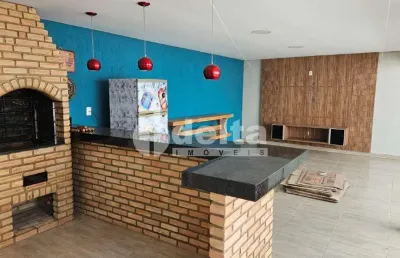 Casa com 3 quartos à venda no Santa Rosa, Uberlândia 