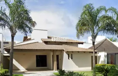 Casa disponível para venda no bairro jardim karaíba em uberlândia mg