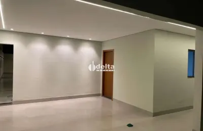 Casa disponível para venda no bairro cidade jardim em uberlândia mg