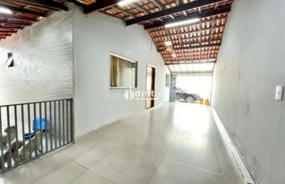 Casa disponível para venda no bairro laranjeiras em uberlândia mg