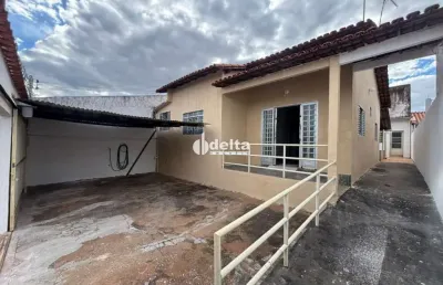 Casa residencial disponível para venda no bairro laranjeiras em uberlândia-mg.