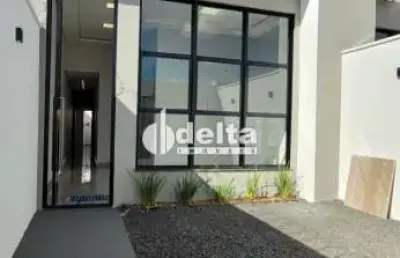 Casa disponível para venda no bairro verde umuarama em uberlândia mg