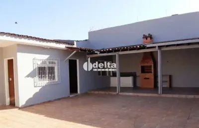 Casa disponível para venda no bairro brasil em uberlândia mg