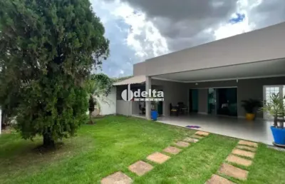 Casa disponível para venda no bairro granada em uberlândia mg