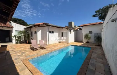 Casa disponível para locação e venda no bairro jardim karaíba em uberlândia-mg
