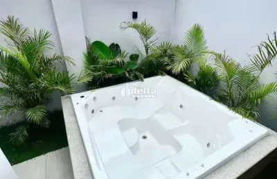 Casa no condomínio raros disponível para venda em uberlândia-mg