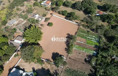 Chácara disponível para venda no bairro chácaras oliveiras em uberlândia-mg
