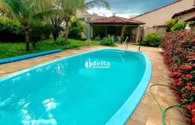 Casa residencial disponível para venda no bairro vigilato pereira em uberlândia-mg.