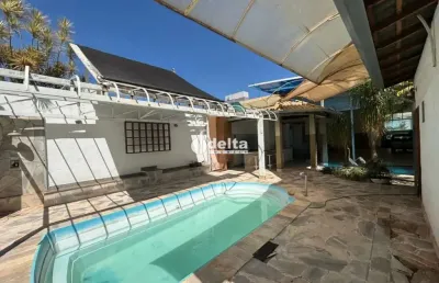 Casa disponível para venda no bairro brasil em uberlândia-mg