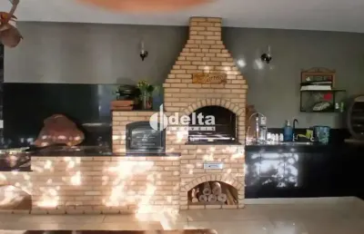 Casa disponível para venda no bairro jardim patrícia em uberlândia mg