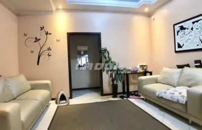 Casa residencial ou comercial com piscina no garcia - lado do ad cooper i cadore imóveis