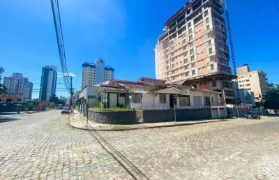 Casa com 09 salas para fins comerciais | cadore imóveis