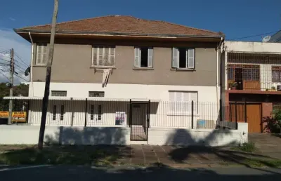 Casa com 3 quartos para alugar na Avenida Pará, Navegantes, Porto Alegre