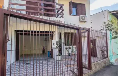 Casa com 3 quartos à venda na Avenida Bahia, São Geraldo, Porto Alegre