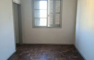 Apartamento com 2 quartos para alugar na Tv Afonso Marques, Navegantes, Porto Alegre