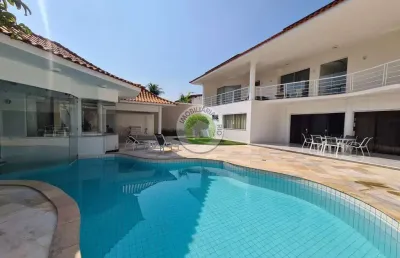 Mansão na barra com 5 suítes, piscina, sauna e energia solar!