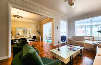 Espetacular apartamento à venda em copacabana, rio de janeiro - 4 quartos, 2 suítes, 2 salas, 5 banheiros, 1 vaga, 220m²!