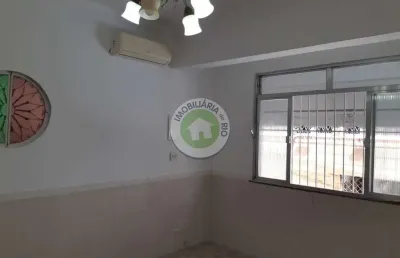Excelente casa duplex em condomínio fechado no méier