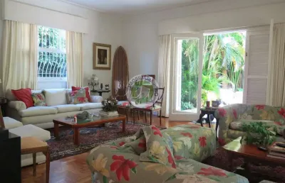 Casa de 316m², 4 quartos na rua peri - jardim botânico