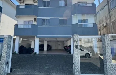 Apartamento a 600 metros da praia dos ingleses, mobiliado.