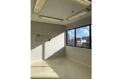 Sala para venda  no bairro menino deus em porto alegre