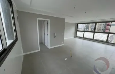 Maravilhoso apartamento de 3 dormitórios no centro de florianópolis