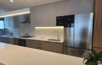 Excelente apartamento de 3 dormitórios na agronômica