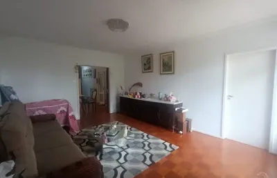 Linda casa residencial de 3 dormitórios na trindade