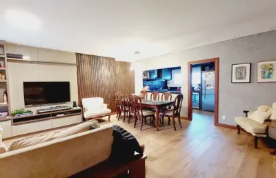 Linda casa residencial de 5 dormitórios na trindade