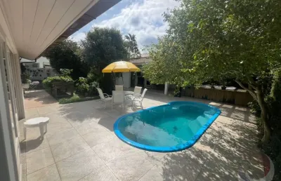 Linda casa residencial de 4 dormitórios na lagoa da conceição