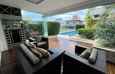 Linda casa residencial de 4 dormitórios na lagoa da conceição