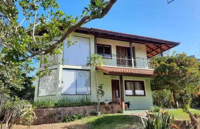 Linda cassa residencial de 3 dormitórios na lagoa da conceição