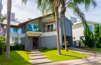 Linda casa residencial de 4 dormitórios no córrego grande