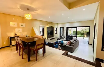 Linda casa residencial de 4 dormitórios no córrego grande