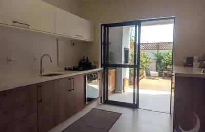 Excelente casa residencial de 3 dormitórios no campeche
