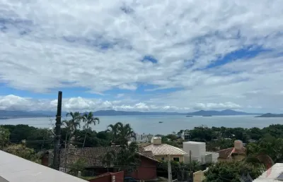 Linda casa residencial de 4 dormitórios no centro de florianópolis