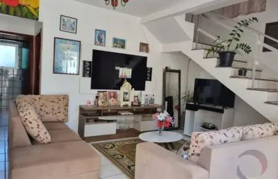 Linda casa residencial de 8 dormitórios no centro de florianópolis